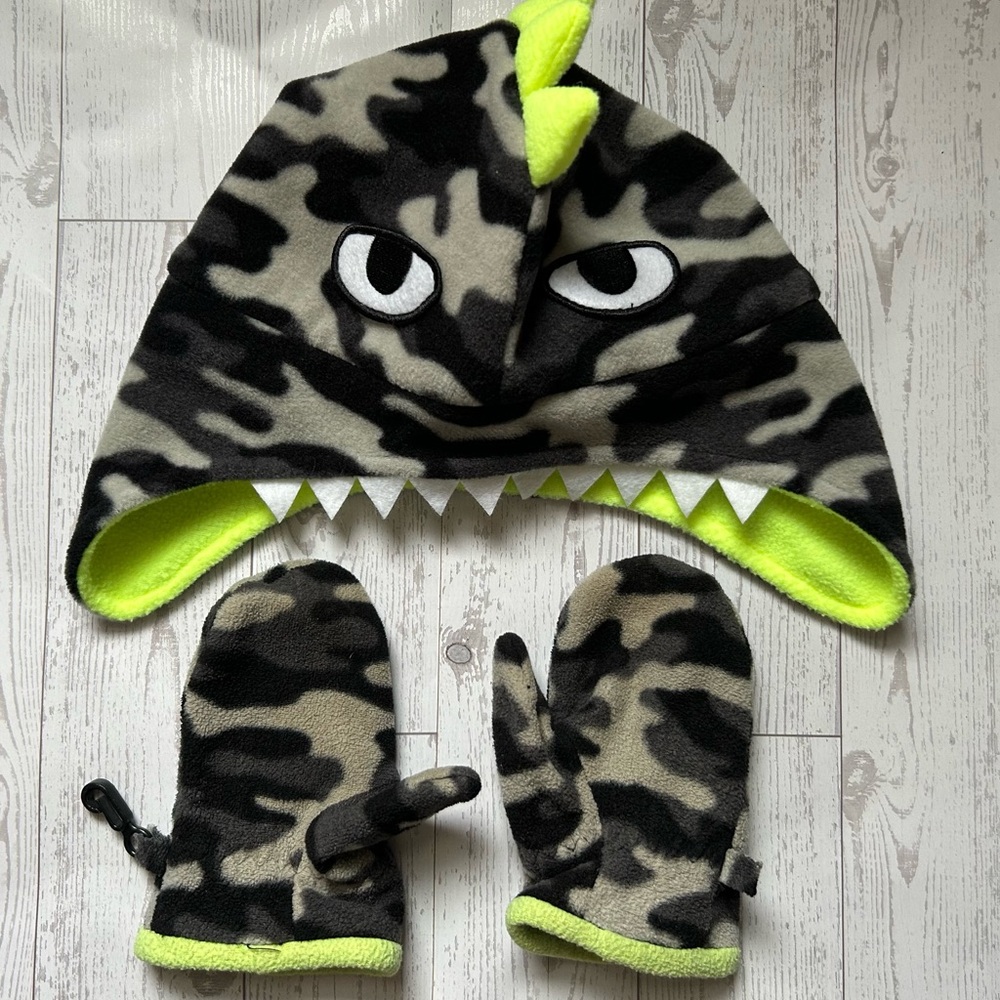 Carter's Camouflage Hat and Mittens